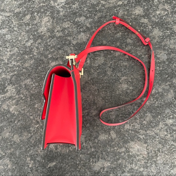 Red Leather Crossbody Handbag by Julia (from Judith & Charles) - Picture 3 of 7
